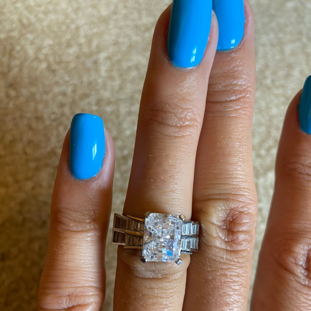 Sterling silver RING with CZ